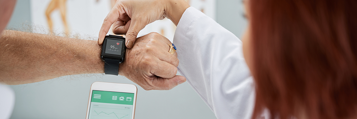 Watch with ekg online monitor